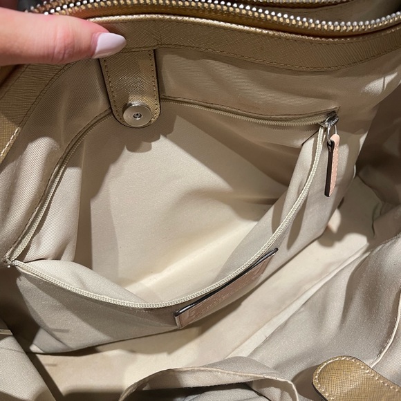 Authentic Coach tote purse - Picture 6 of 9